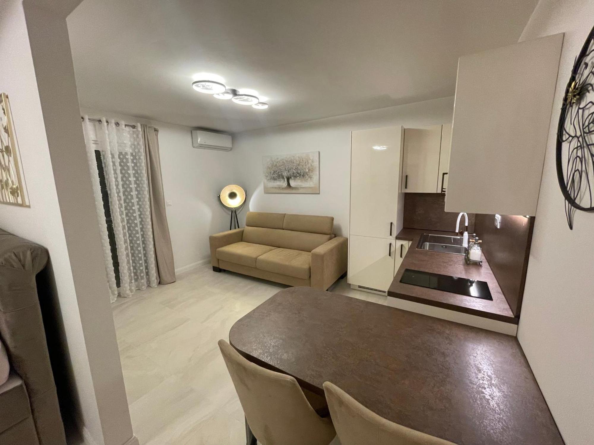 Apartmani Biokovo มาคาร์สกา ภายนอก รูปภาพ